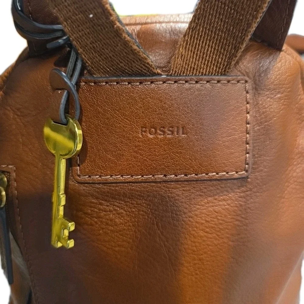 Fossil Megan Brown Leather Mini Small Backpack Zipper Pockets 10.5 X 9 X 4